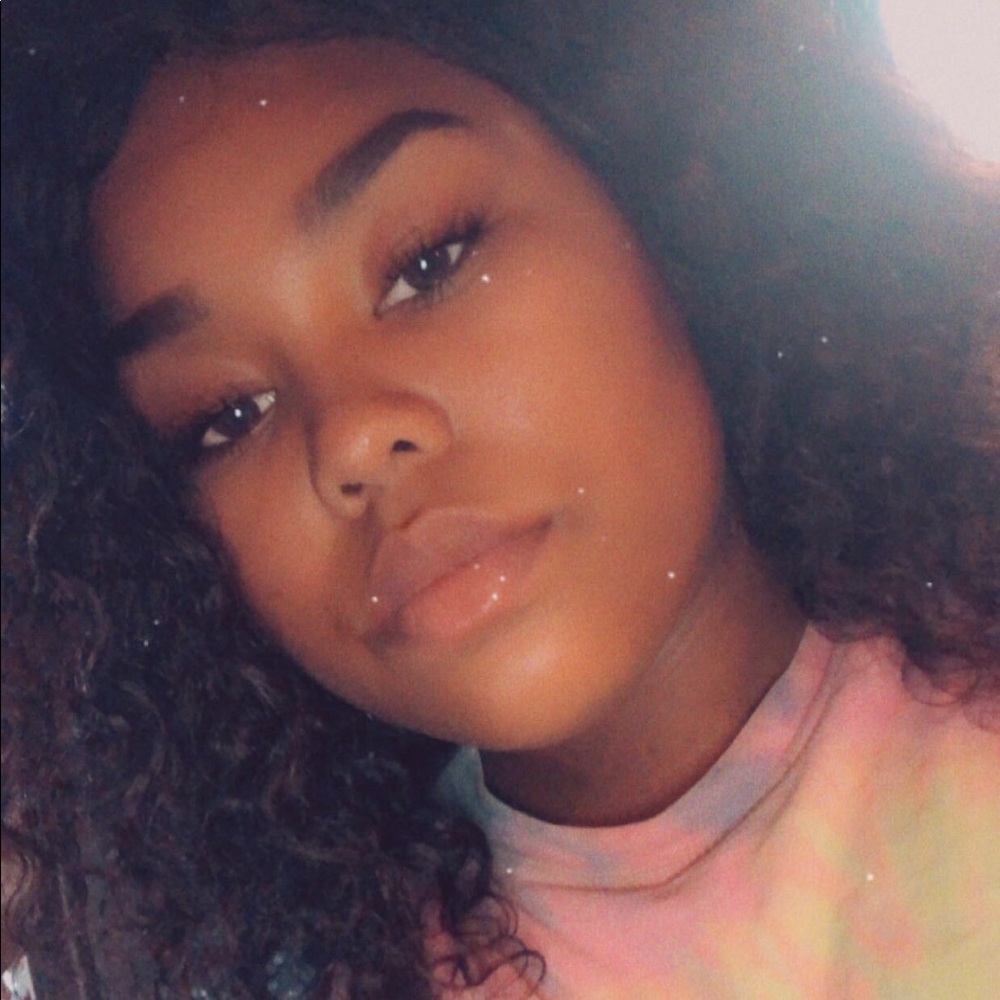 Meet your Posher, Imani